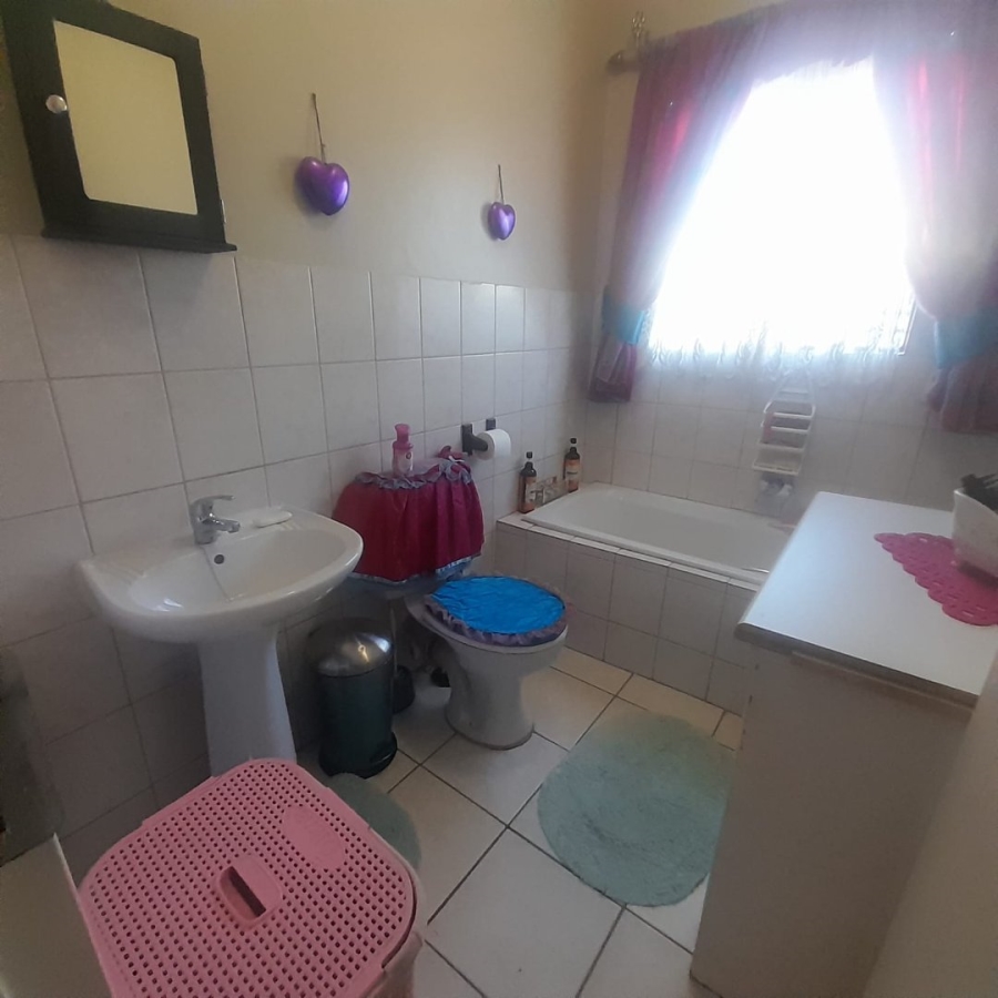 3 Bedroom Property for Sale in Greenhills Gauteng