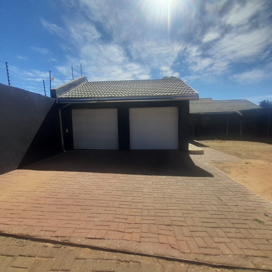 3 Bedroom Property for Sale in Randpoort Gauteng