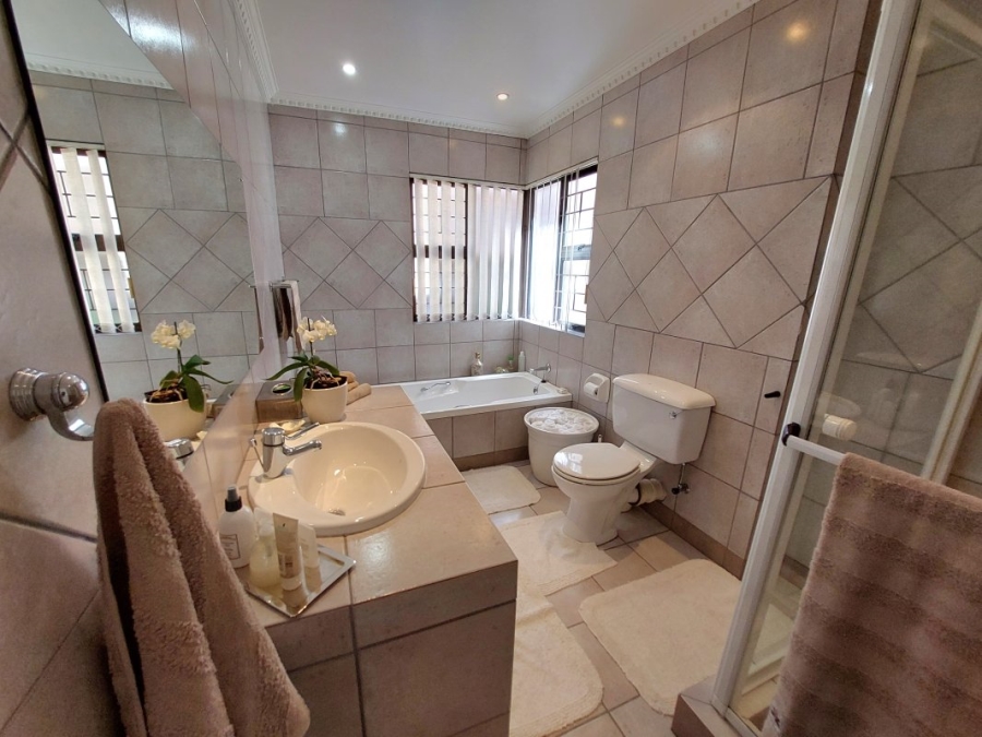 4 Bedroom Property for Sale in Bedfordview Gauteng