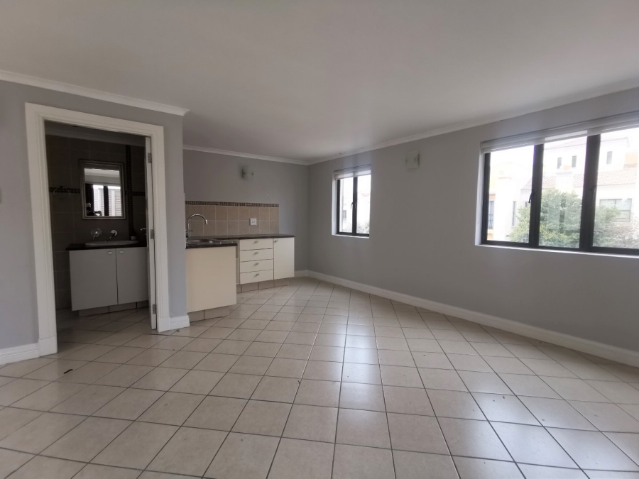 To Let 4 Bedroom Property for Rent in Bedford Gardens Gauteng