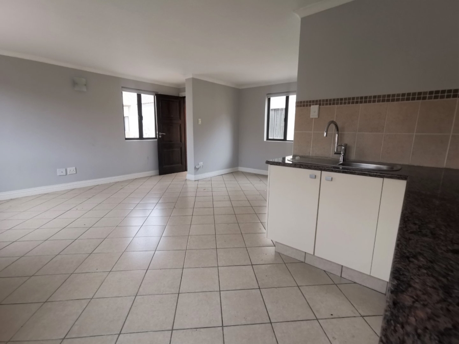 To Let 4 Bedroom Property for Rent in Bedford Gardens Gauteng