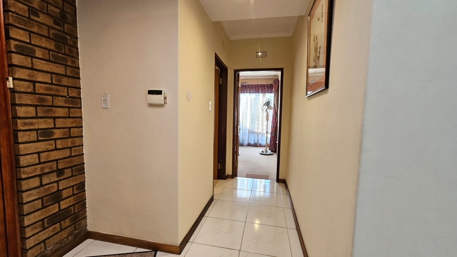 4 Bedroom Property for Sale in Oriel Gauteng