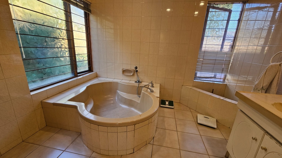 4 Bedroom Property for Sale in Oriel Gauteng