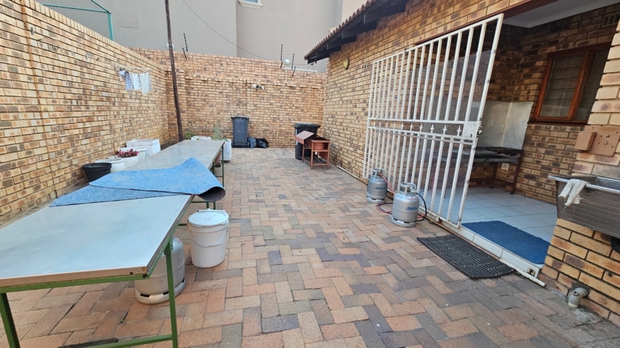 4 Bedroom Property for Sale in Oriel Gauteng