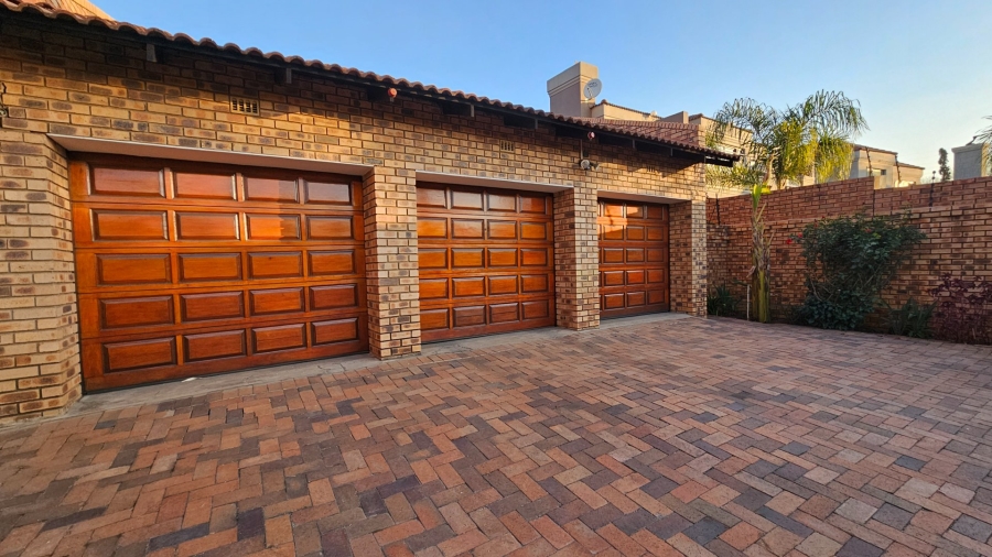 4 Bedroom Property for Sale in Oriel Gauteng