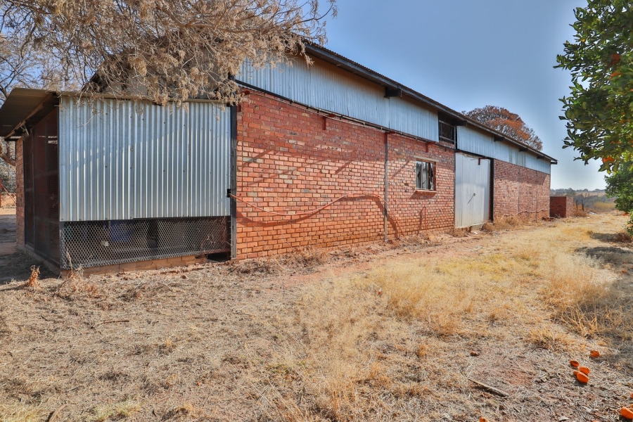 5 Bedroom Property for Sale in Grootvaly AH Gauteng