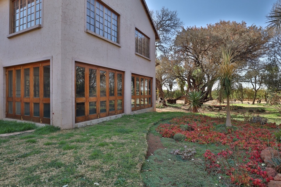 5 Bedroom Property for Sale in Grootvaly AH Gauteng