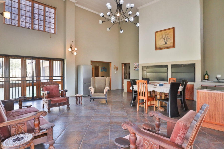 5 Bedroom Property for Sale in Grootvaly AH Gauteng