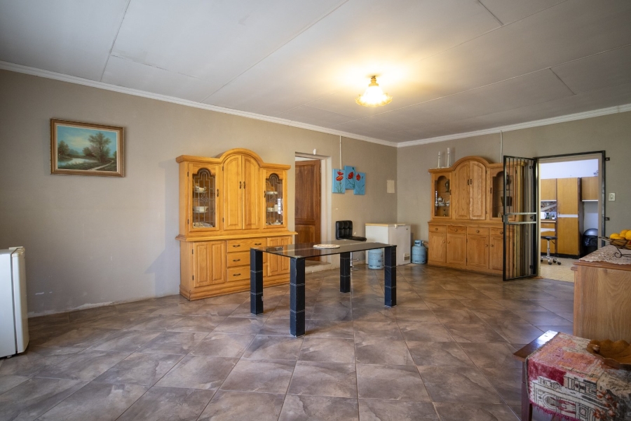 5 Bedroom Property for Sale in Grootvaly AH Gauteng