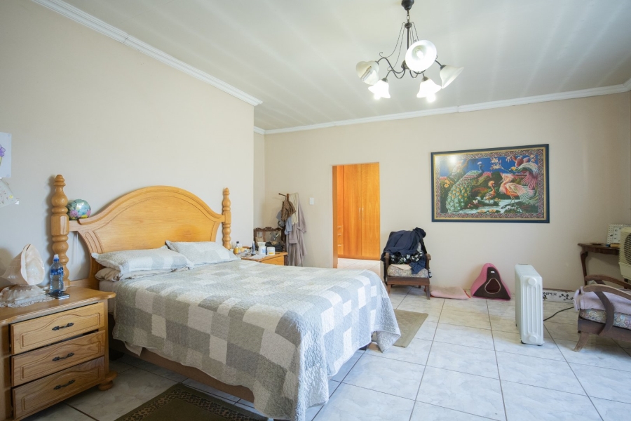 5 Bedroom Property for Sale in Grootvaly AH Gauteng