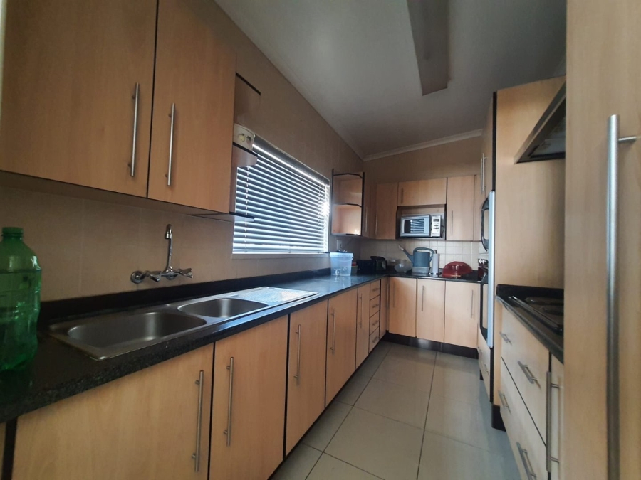 3 Bedroom Property for Sale in Roodepoort Central Gauteng