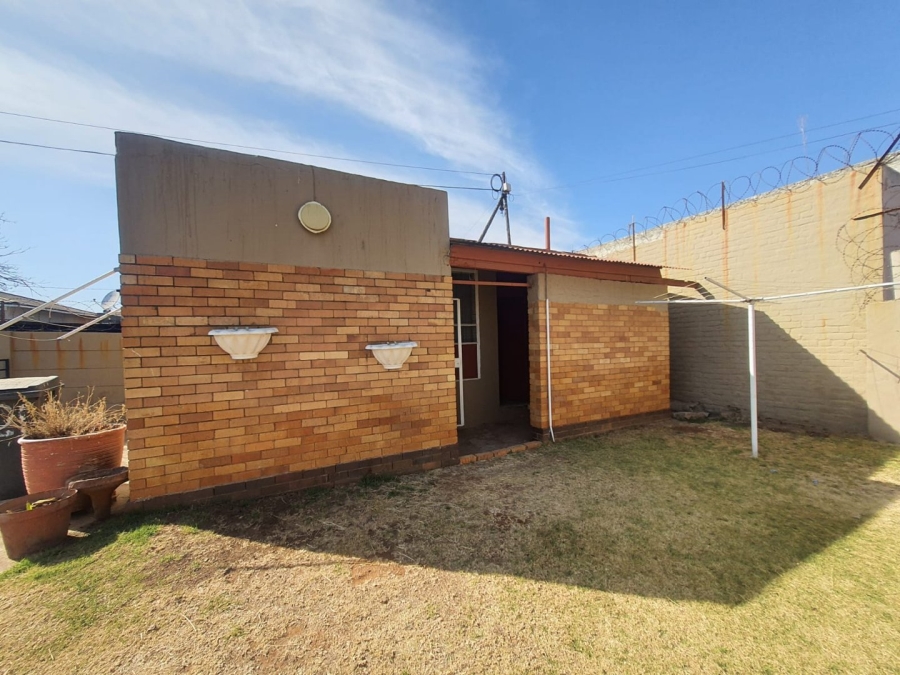 3 Bedroom Property for Sale in Roodepoort Central Gauteng