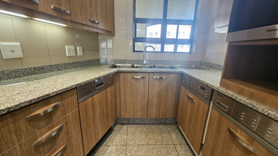 To Let 2 Bedroom Property for Rent in Bedford Gardens Gauteng