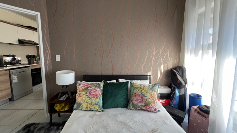 To Let 1 Bedroom Property for Rent in Waterfall Gauteng