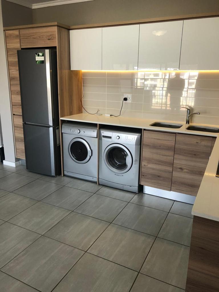 1 Bedroom Property for Sale in Waterfall Gauteng