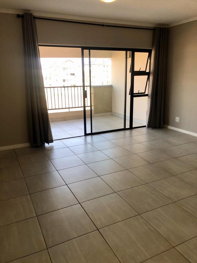 1 Bedroom Property for Sale in Waterfall Gauteng