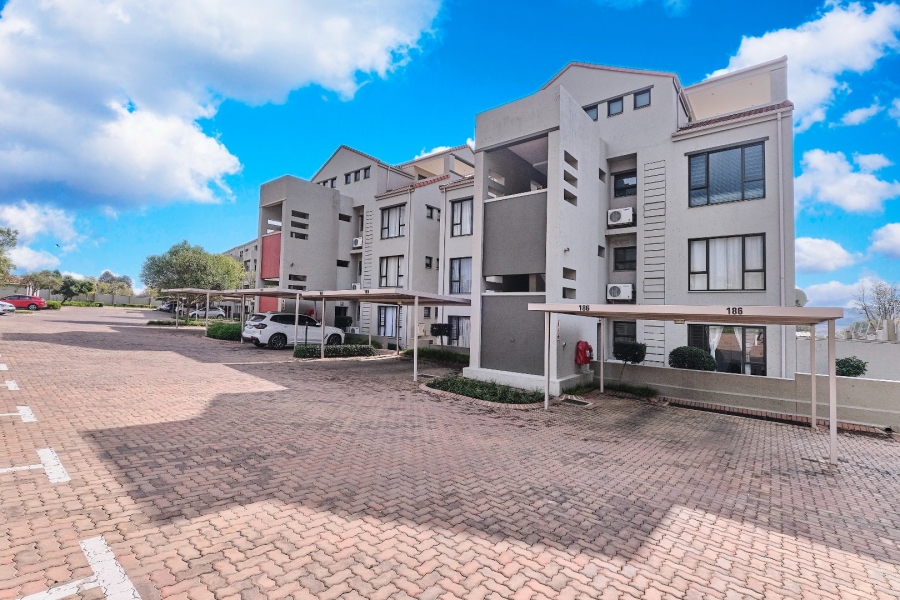 2 Bedroom Property for Sale in Lonehill Gauteng