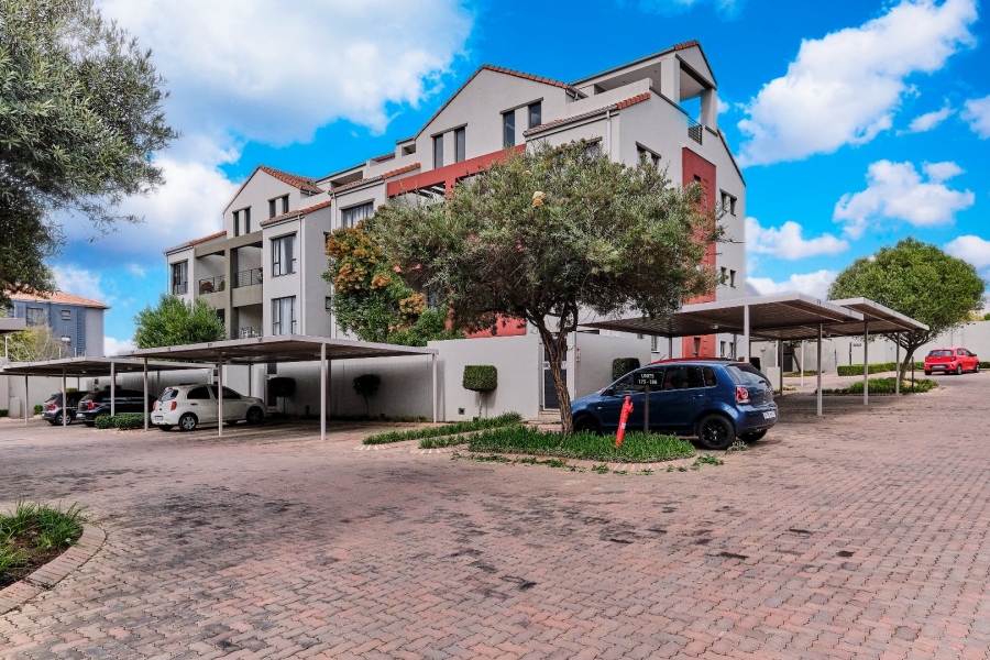 2 Bedroom Property for Sale in Lonehill Gauteng