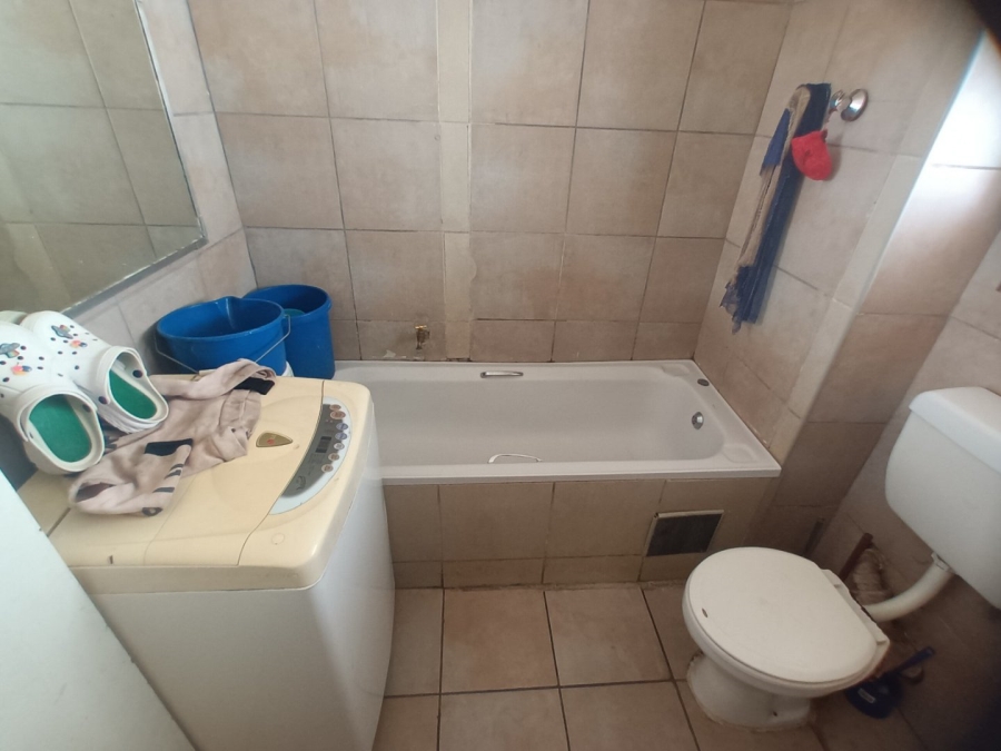 2 Bedroom Property for Sale in Sunnyside Gauteng