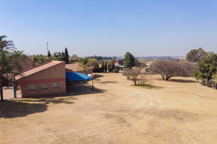 4 Bedroom Property for Sale in Norton Home Estate AH Gauteng