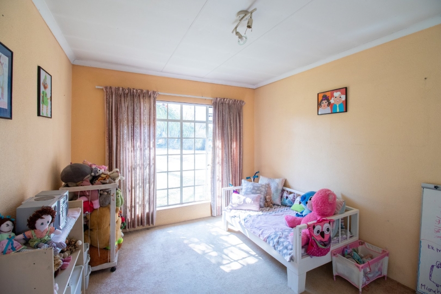 4 Bedroom Property for Sale in Norton Home Estate AH Gauteng