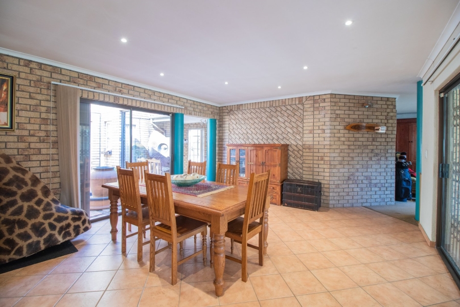 4 Bedroom Property for Sale in Norton Home Estate AH Gauteng