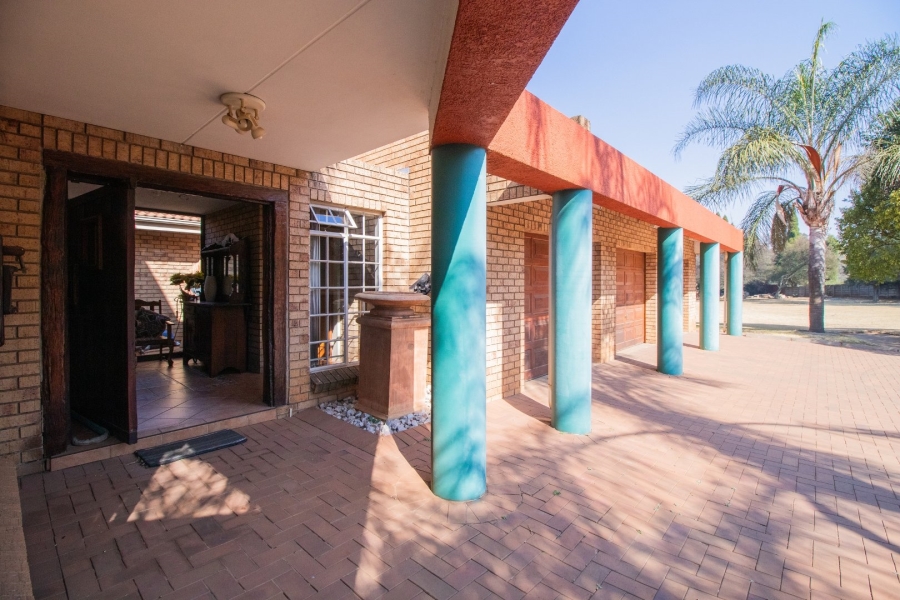 4 Bedroom Property for Sale in Norton Home Estate AH Gauteng