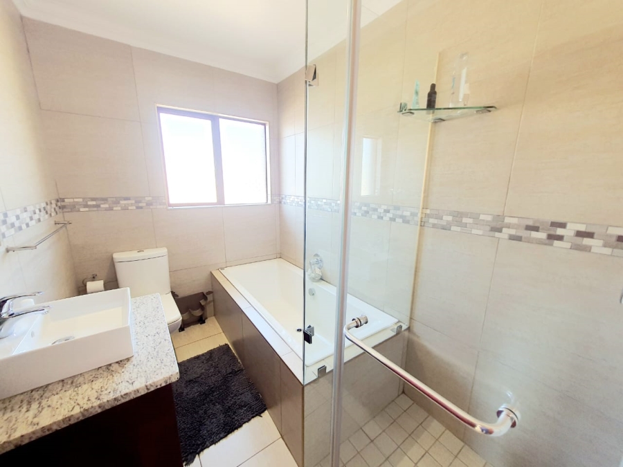 2 Bedroom Property for Sale in Olympus AH Gauteng