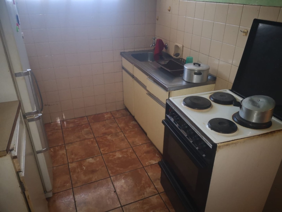 1 Bedroom Property for Sale in Lorentzville Gauteng