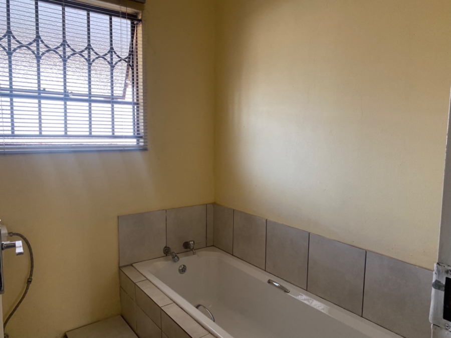 3 Bedroom Property for Sale in Geluksdal Gauteng