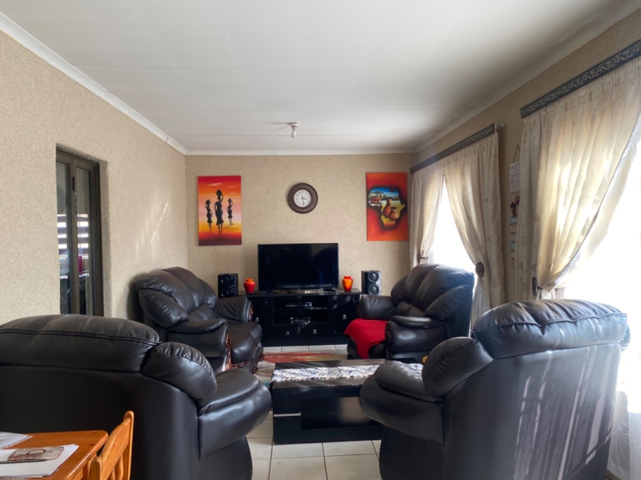 3 Bedroom Property for Sale in Geluksdal Gauteng