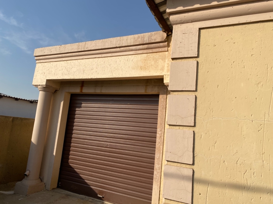 3 Bedroom Property for Sale in Geluksdal Gauteng