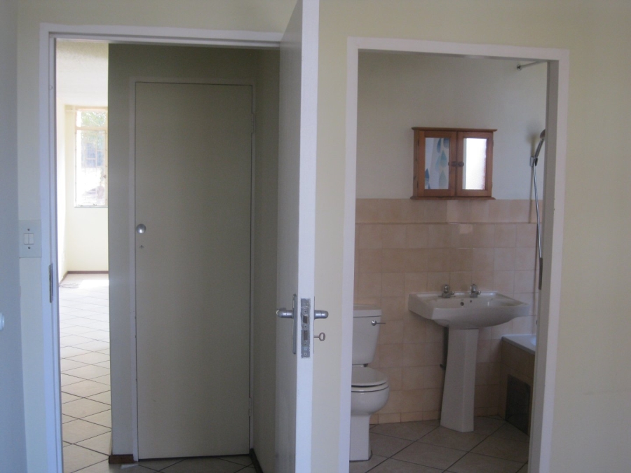 To Let 1 Bedroom Property for Rent in Wonderboom South Gauteng