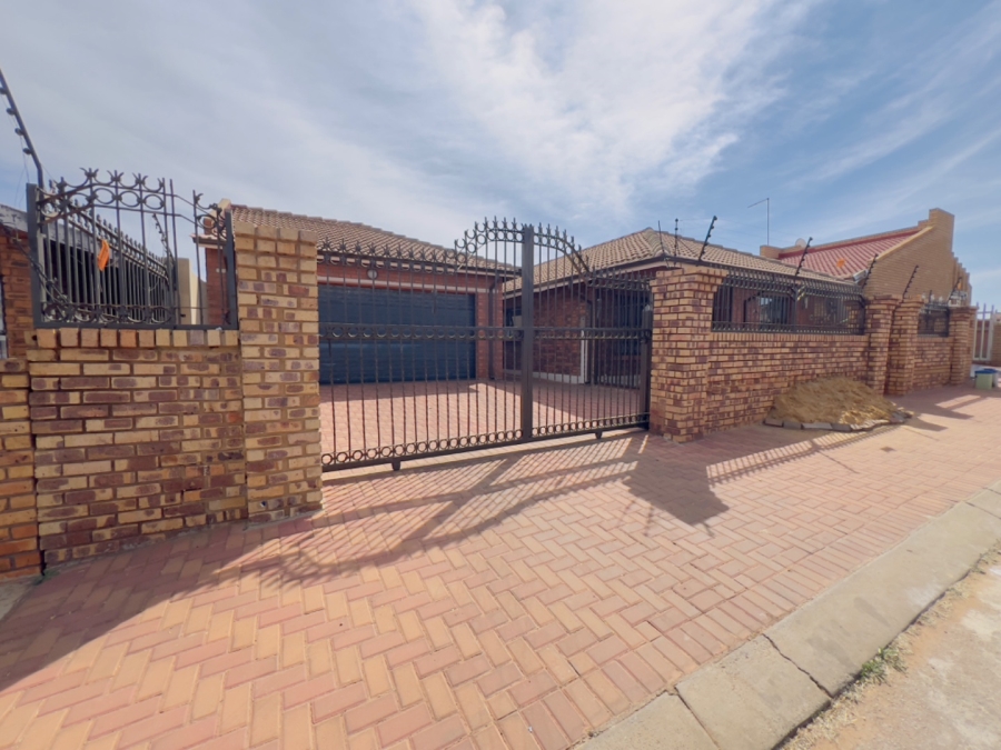 3 Bedroom Property for Sale in Vosloorus Gauteng