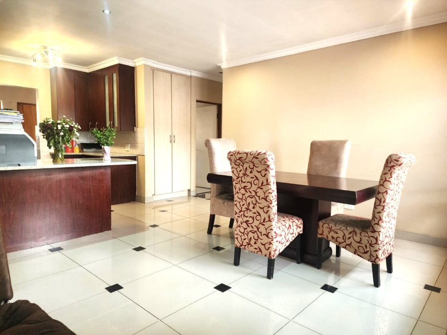 3 Bedroom Property for Sale in Thatchfield Glen Gauteng