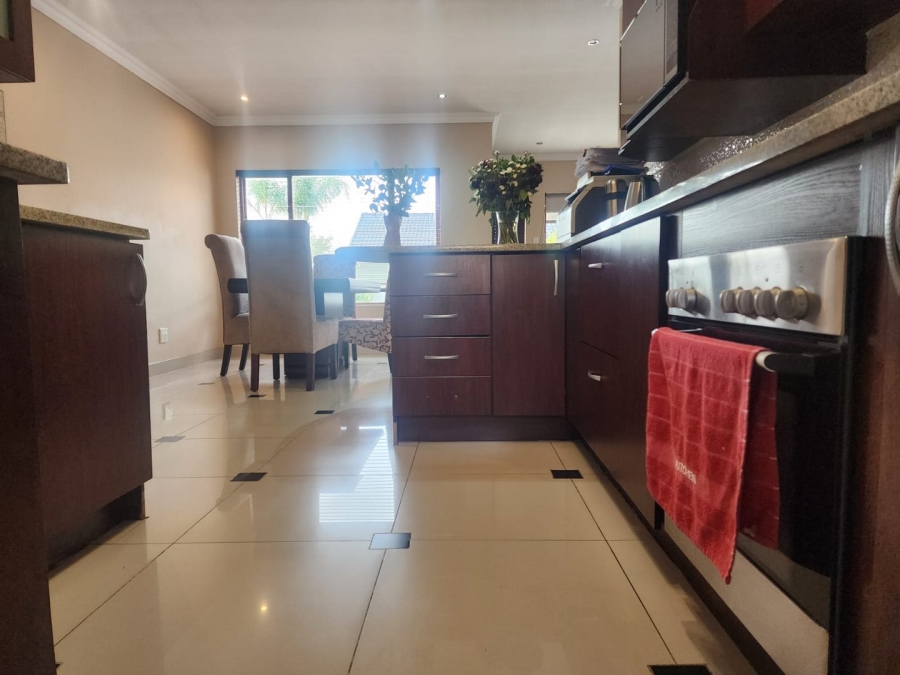 3 Bedroom Property for Sale in Thatchfield Glen Gauteng