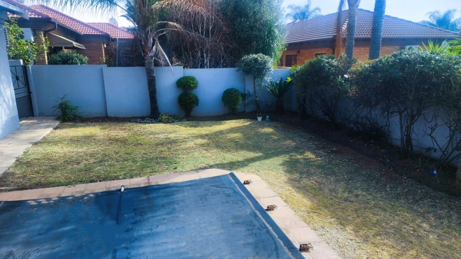 3 Bedroom Property for Sale in Thatchfield Glen Gauteng