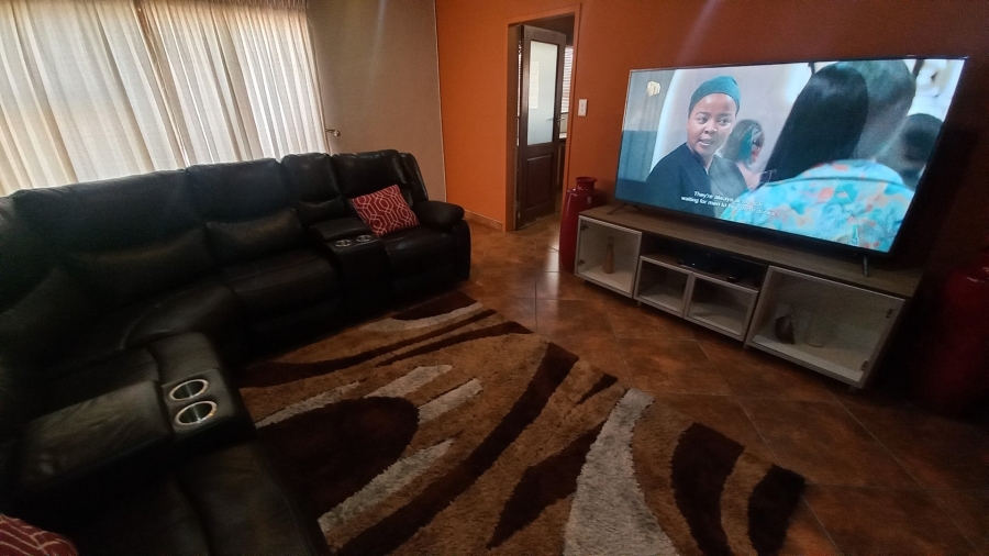 3 Bedroom Property for Sale in Witpoortjie Gauteng