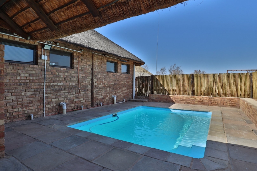  Bedroom Property for Sale in Grootvaly AH Gauteng