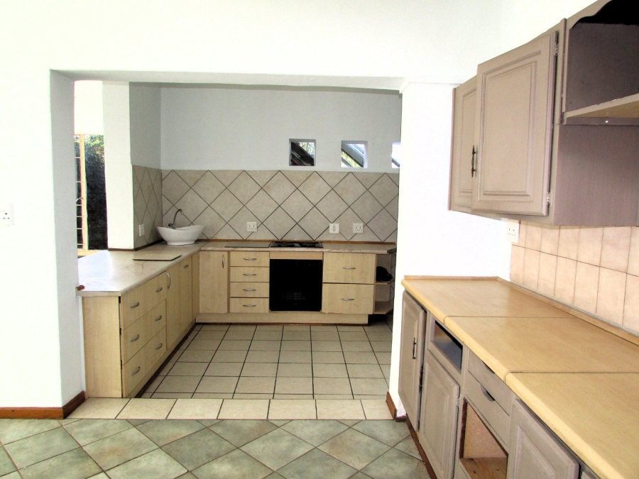 To Let 3 Bedroom Property for Rent in Garsfontein Gauteng