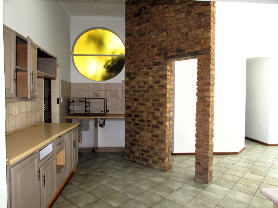 To Let 3 Bedroom Property for Rent in Garsfontein Gauteng