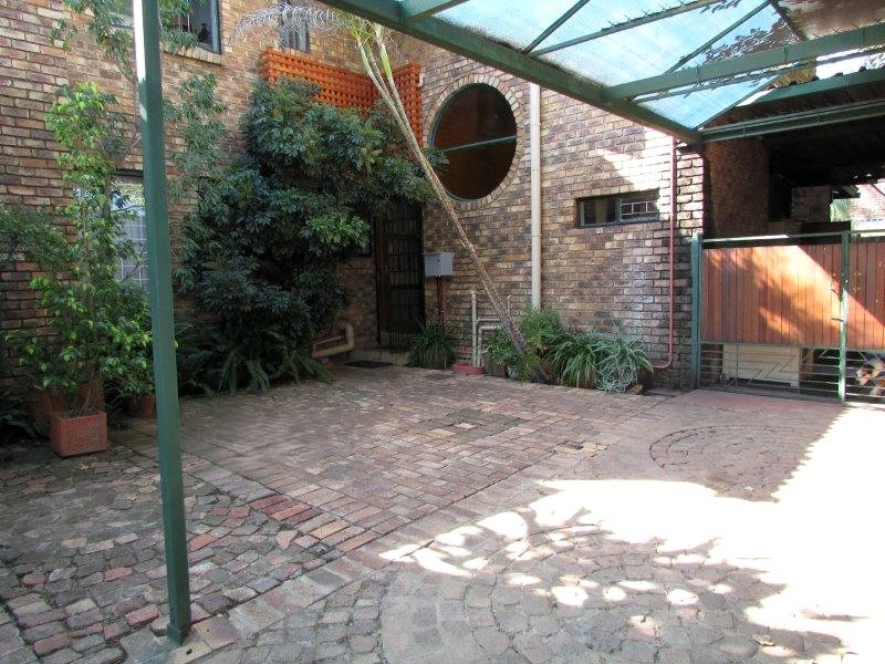 To Let 3 Bedroom Property for Rent in Garsfontein Gauteng