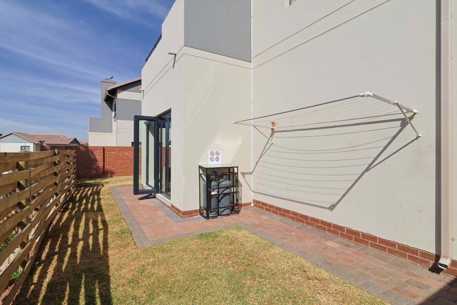 3 Bedroom Property for Sale in Amorosa Gauteng