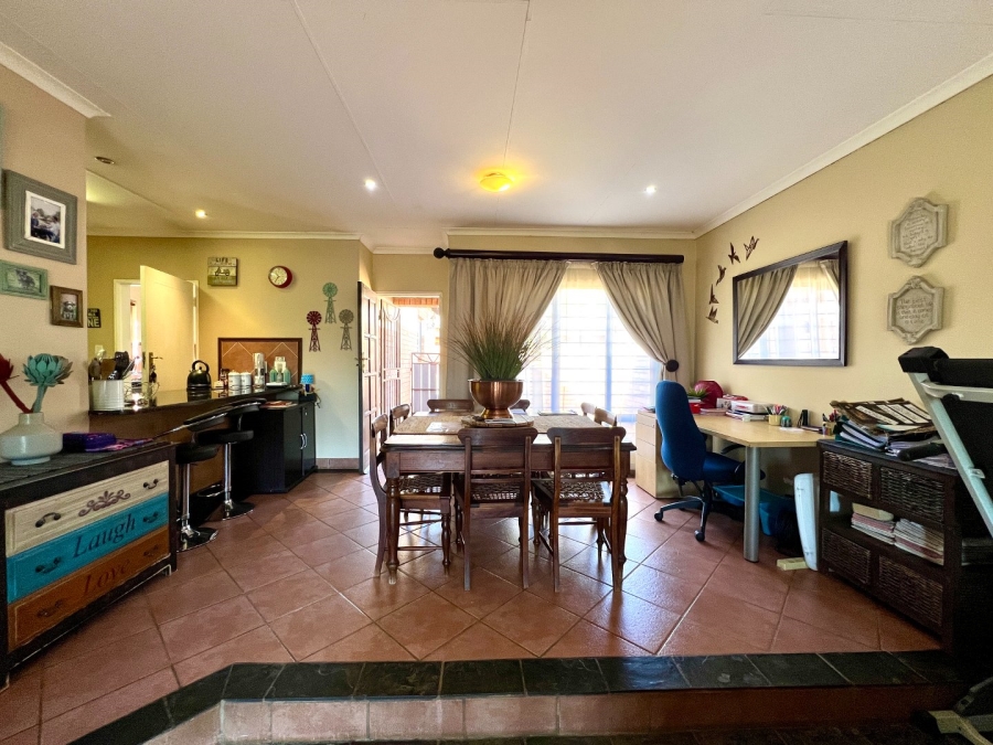 3 Bedroom Property for Sale in Mooikloof Ridge Gauteng