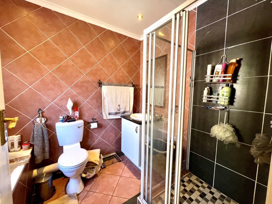 3 Bedroom Property for Sale in Mooikloof Ridge Gauteng