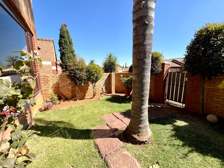 3 Bedroom Property for Sale in Mooikloof Ridge Gauteng