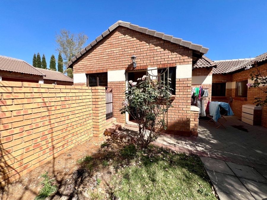 3 Bedroom Property for Sale in Mooikloof Ridge Gauteng