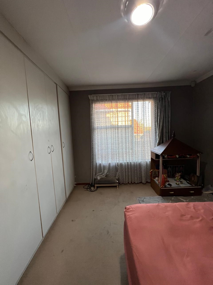 To Let 2 Bedroom Property for Rent in Buccleuch Gauteng