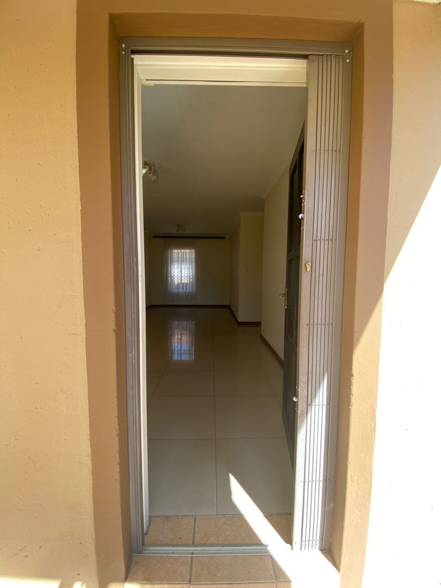 3 Bedroom Property for Sale in Noordwyk Gauteng