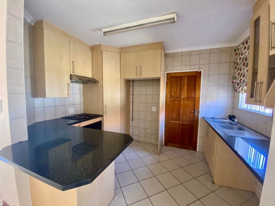 3 Bedroom Property for Sale in Noordwyk Gauteng